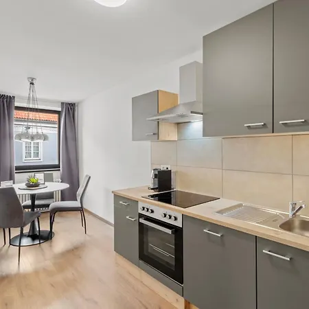 Farawayhomes Bruck An Der #3 *