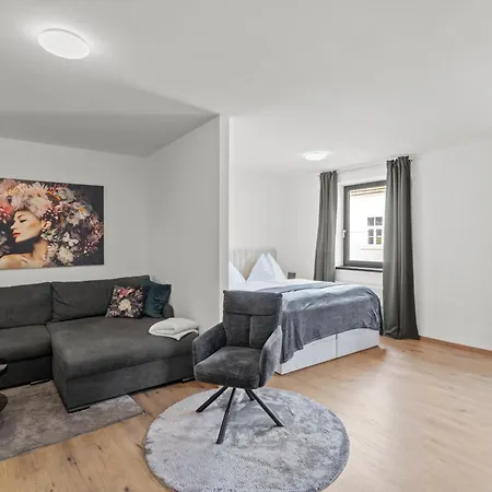 Farawayhomes Bruck An Der #3 شقة *